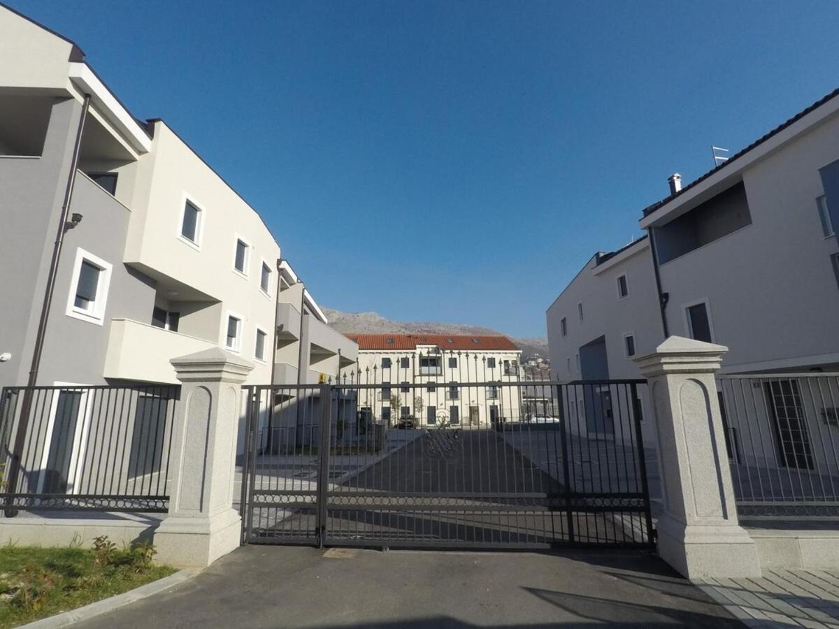 Apartment Laura Podstrana Zewnętrze zdjęcie