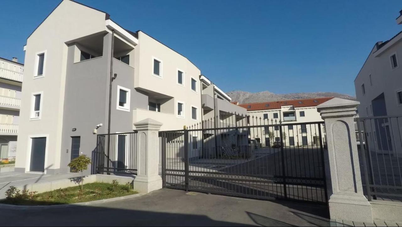 Apartment Laura Podstrana Zewnętrze zdjęcie