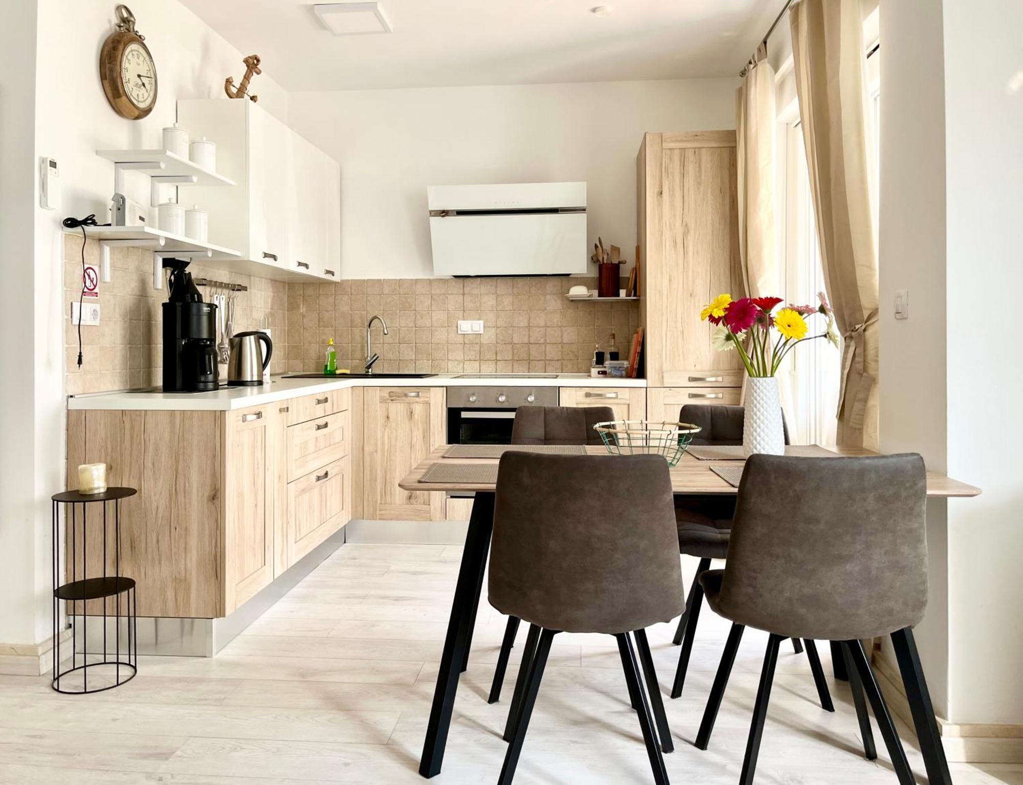 Apartment Laura Podstrana Zewnętrze zdjęcie