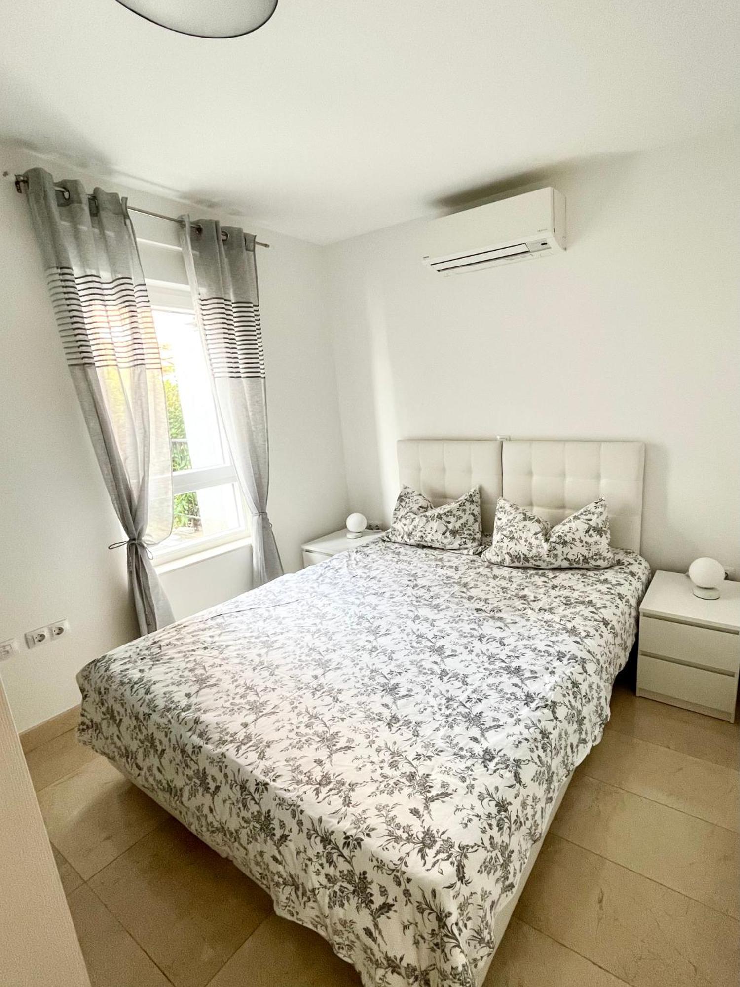 Apartment Laura Podstrana Zewnętrze zdjęcie