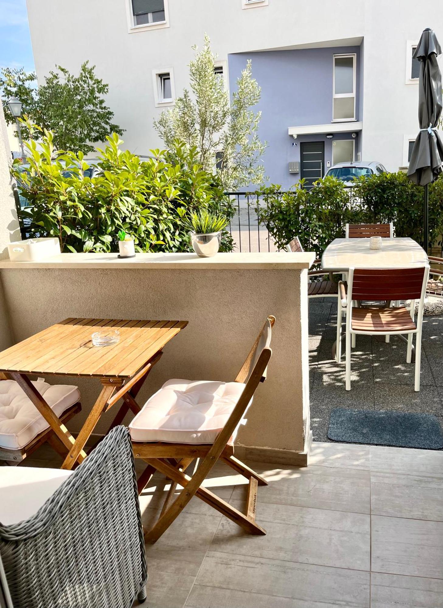 Apartment Laura Podstrana Zewnętrze zdjęcie